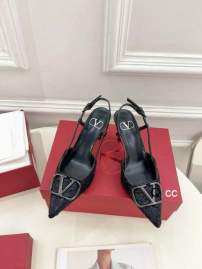 Picture of Valentino Shoes _SKUValentinosz35-405CM8CMXC040320219